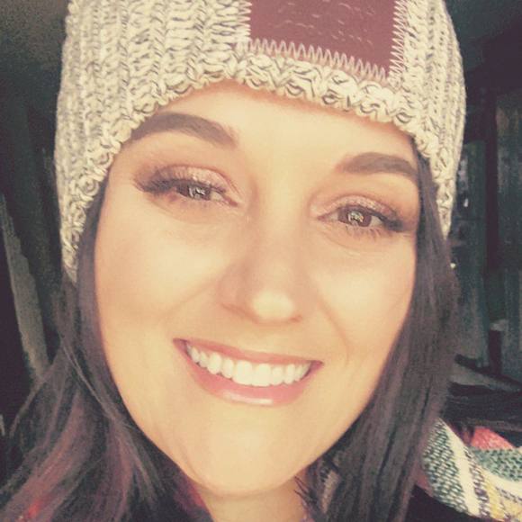 Meet your Posher, Tina - Picture 1 of 1